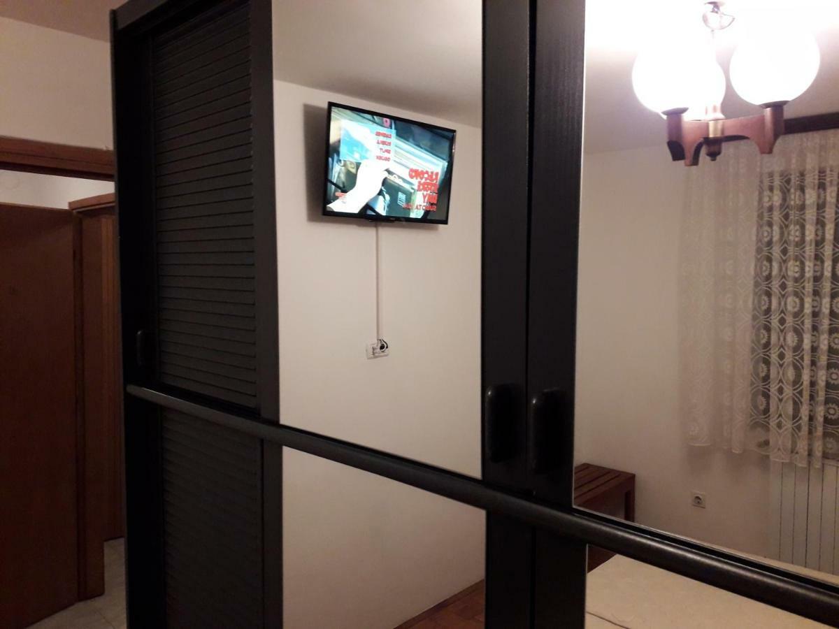 Apartments Zambratija *